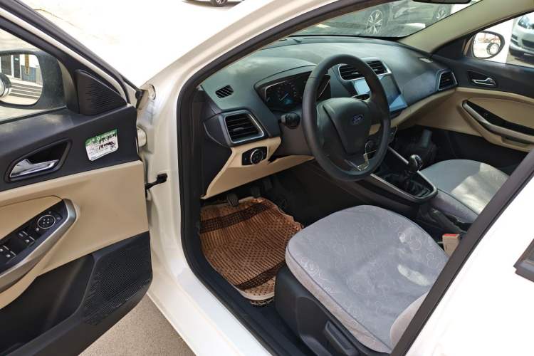 Used Ford Escort 2015 1.5L Manual Comfort Model Driver Seat