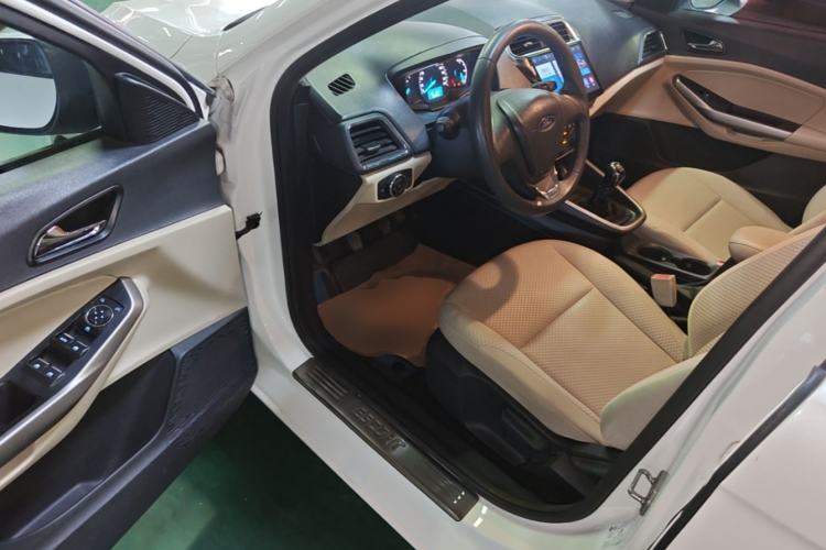 Used Ford Escort 2015 1.5L Manual Comfort Model Driver Seat