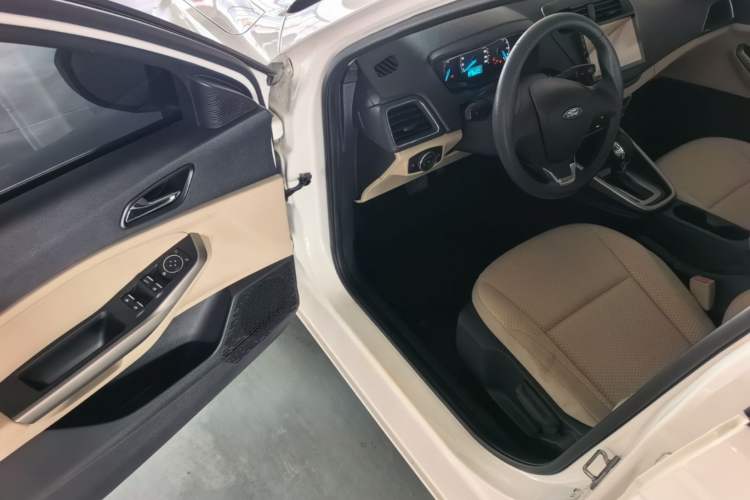 Used Ford Escort 2015 1.5L Automatic Comfort Edition Driver Seat