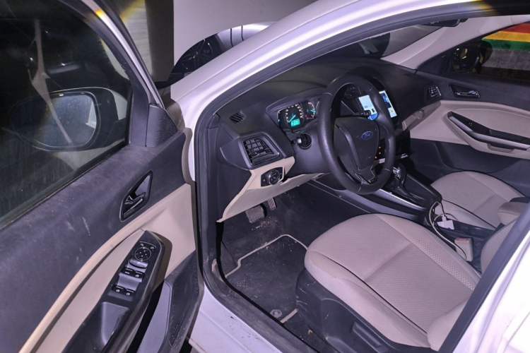 Used Ford Escort 2015 1.5L Automatic Comfort Edition Driver Seat