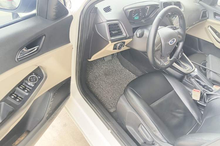 Used Ford Escort 2015 1.5L Automatic Comfort Edition Driver Seat