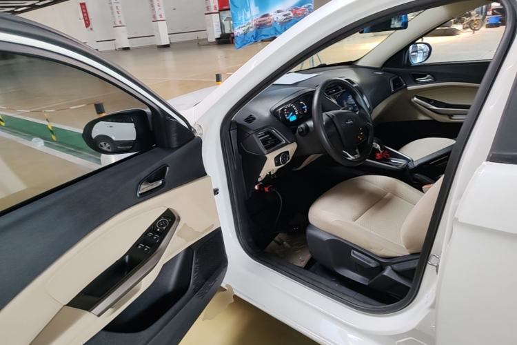 Used Ford Escort 2015 1.5L Automatic Comfort Edition Driver Seat