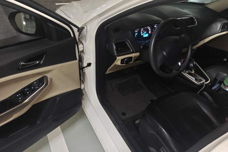 Used Ford Escort 2015 1.5L Automatic Comfort Edition Driver Seat