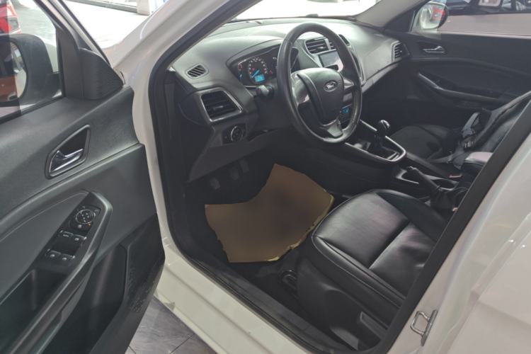 Used Ford Escort 2015 1.5L Manual Fashion Edition Driver Seat