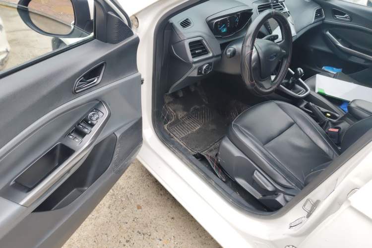 Used Ford Escort 2015 1.5L Manual Fashion Edition Driver Seat
