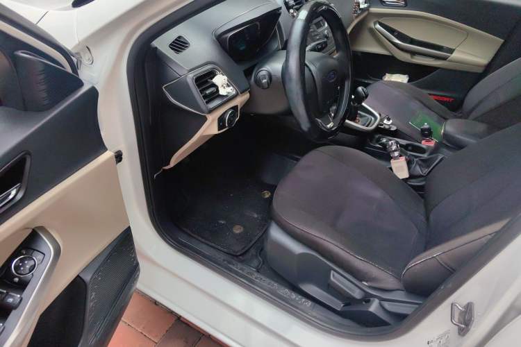Used Ford Escort 2015 1.5L Manual Comfort Model Driver Seat