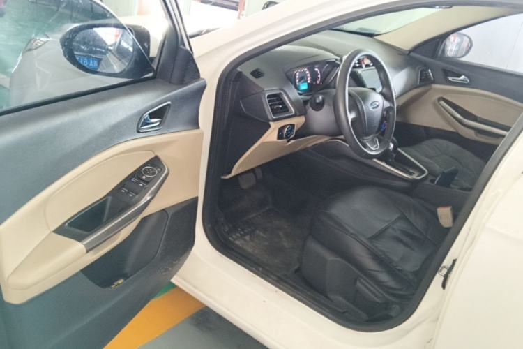 Used Ford Escort 2015 1.5L Automatic Comfort Edition Driver Seat