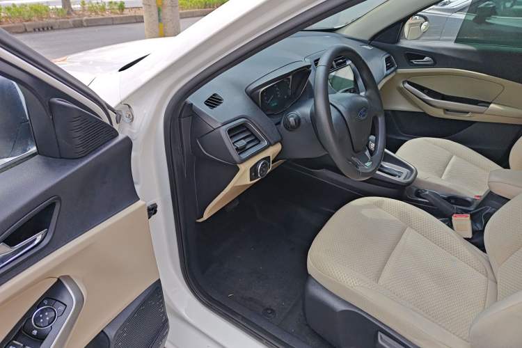 Used Ford Escort 2015 1.5L Automatic Comfort Edition Driver Seat