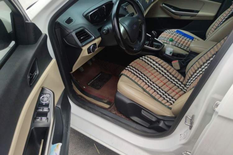Used Ford Escort 2015 1.5L Manual Fashion Edition Driver Seat