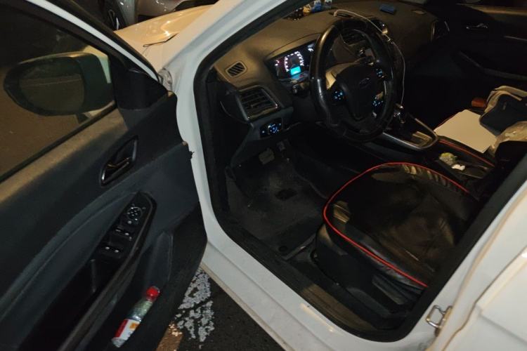 Used Ford Escort 2015 1.5L Automatic Fashion Model Driver Seat
