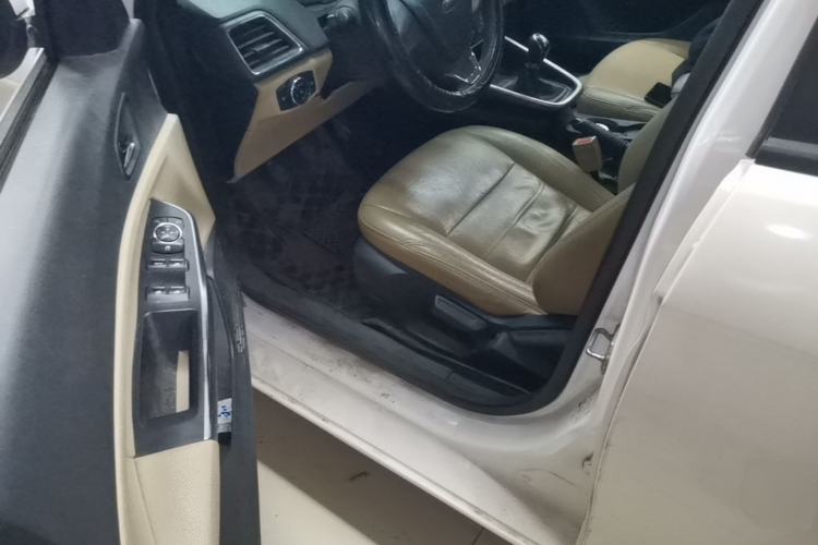Used Ford Escort 2015 1.5L Manual Comfort Model Driver Seat