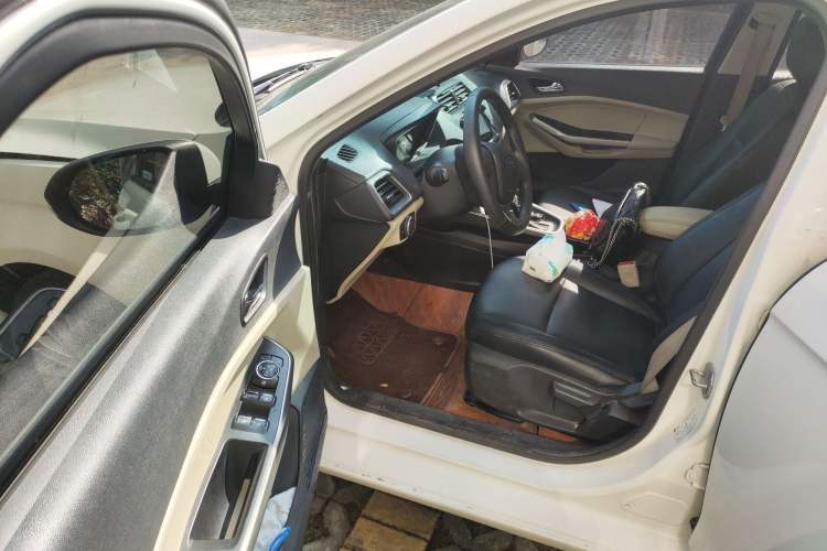 Used Ford Escort 2015 1.5L Automatic Comfort Edition Driver Seat