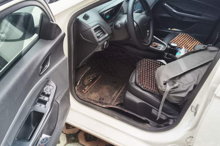 Used Ford Escort 2015 1.5L Automatic Fashion Model Driver Seat