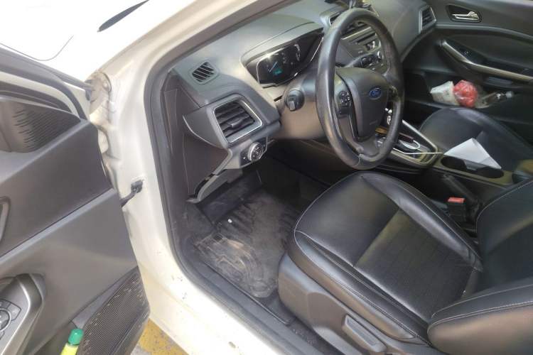 Used Ford Escort 2015 1.5L Automatic Fashion Model Driver Seat