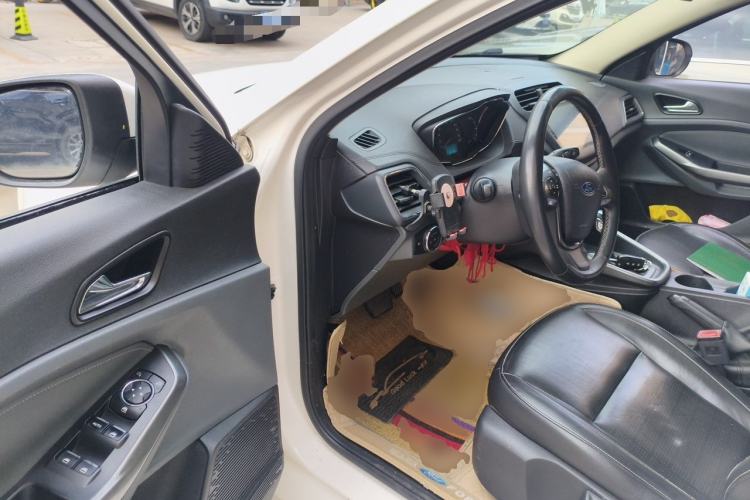 Used Ford Escort 2015 1.5L Automatic Fashion Model Driver Seat
