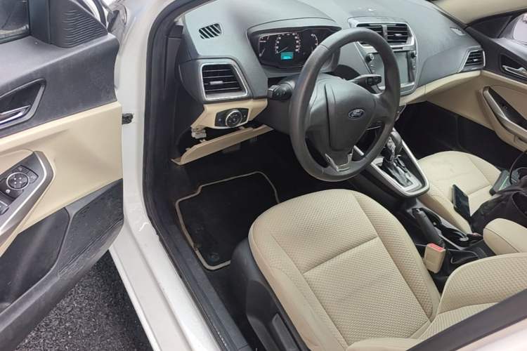 Used Ford Escort 2015 1.5L Automatic Comfort Edition Driver Seat