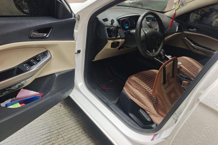 Used Ford Escort 2015 1.5L Automatic Comfort Edition Driver Seat