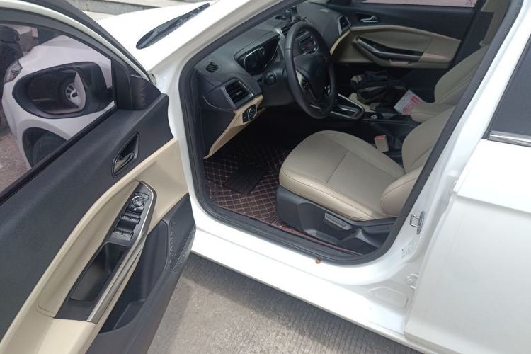 Used Ford Escort 2015 1.5L Automatic Fashion Model Driver Seat