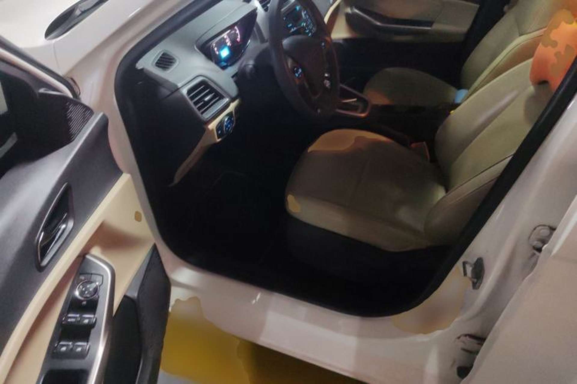 Used Ford Escort 2015 1.5L Automatic Fashion Model Driver Seat