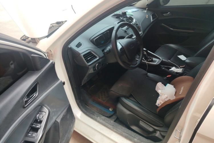 Used Ford Escort 2015 1.5L Automatic Fashion Model Driver Seat