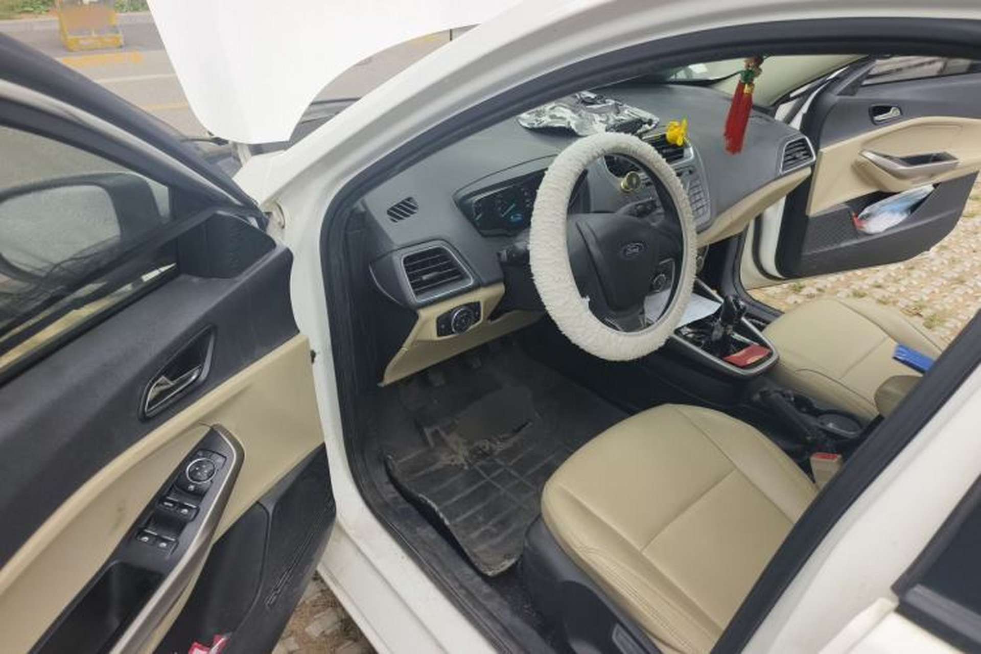 Used Ford Escort 2015 1.5L Manual Comfort Model Driver Seat