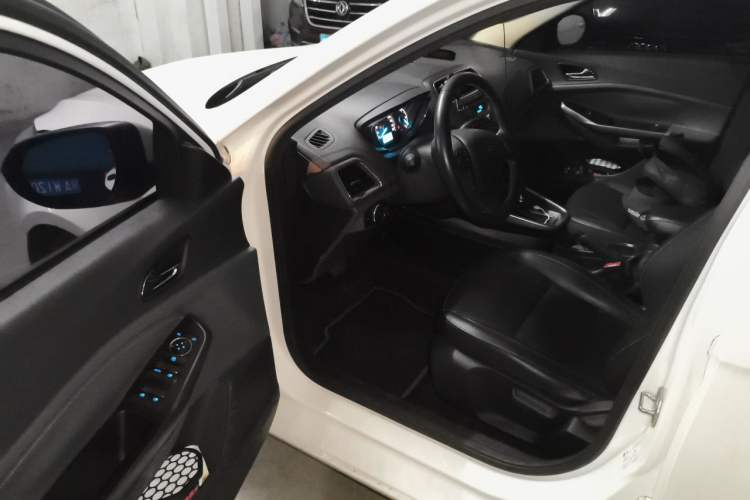 Used Ford Escort 2015 1.5L Automatic Fashion Model Driver Seat