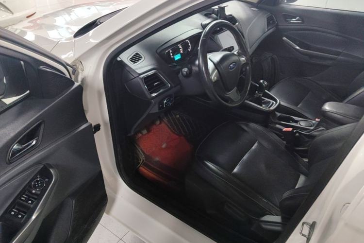 Used Ford Escort 2015 1.5L Manual Fashion Edition Driver Seat