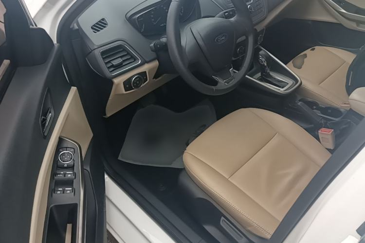 Used Ford Escort 2015 1.5L Automatic Comfort Edition Driver Seat