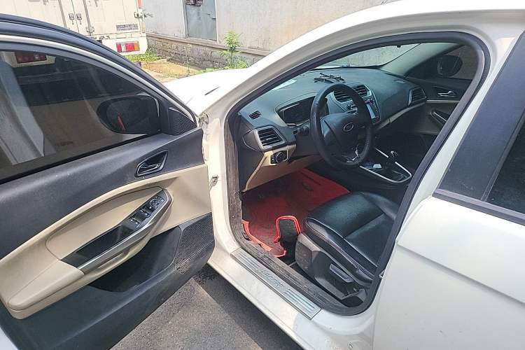 Used Ford Escort 2015 1.5L Manual Comfort Model Driver Seat