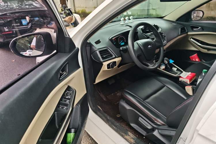 Used Ford Escort 2015 1.5L Automatic Comfort Edition Driver Seat