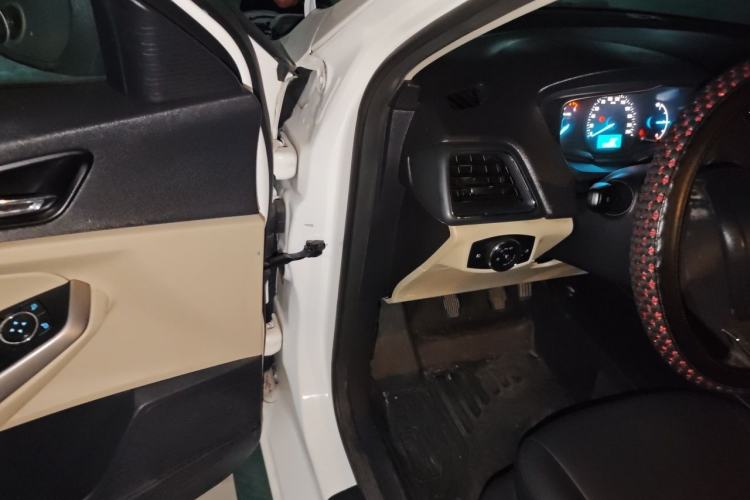 Used Ford Escort 2015 1.5L Manual Comfort Model Driver Seat