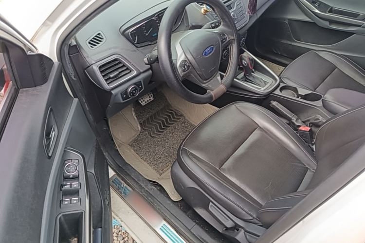 Used Ford Escort 2015 1.5L Automatic Fashion Model Driver Seat