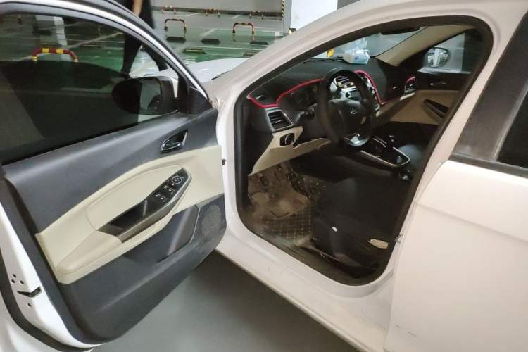 Used Ford Escort 2015 1.5L Manual Comfort Model Driver Seat