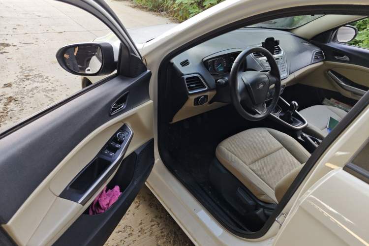 Used Ford Escort 2015 1.5L Manual Comfort Model Driver Seat