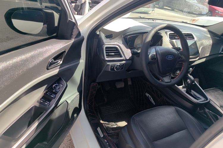 Used Ford Escort 2015 1.5L Automatic Fashion Model Driver Seat