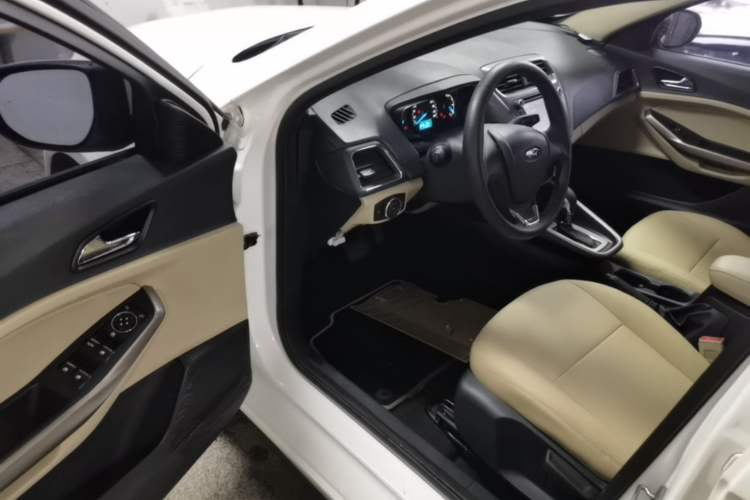Used Ford Escort 2015 1.5L Automatic Comfort Edition Driver Seat
