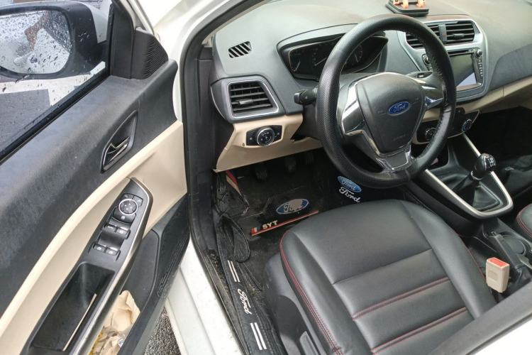Used Ford Escort 2015 1.5L Manual Comfort Model Driver Seat