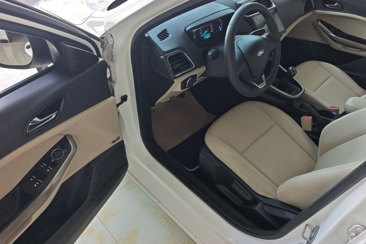 Used Ford Escort 2015 1.5L Manual Comfort Model Driver Seat