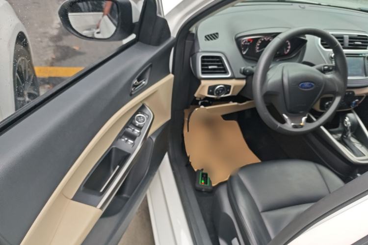 Used Ford Escort 2015 1.5L Automatic Comfort Edition Driver Seat