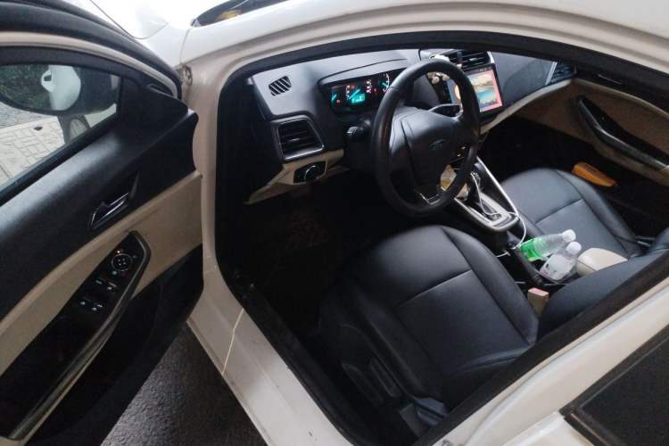Used Ford Escort 2015 1.5L Automatic Comfort Edition Driver Seat