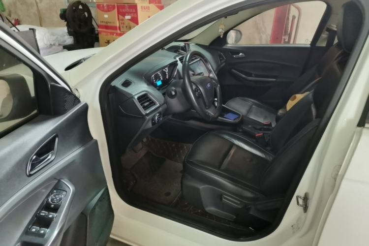 Used Ford Escort 2015 1.5L Automatic Fashion Model Driver Seat