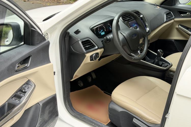 Used Ford Escort 2015 1.5L Manual Comfort Model Driver Seat