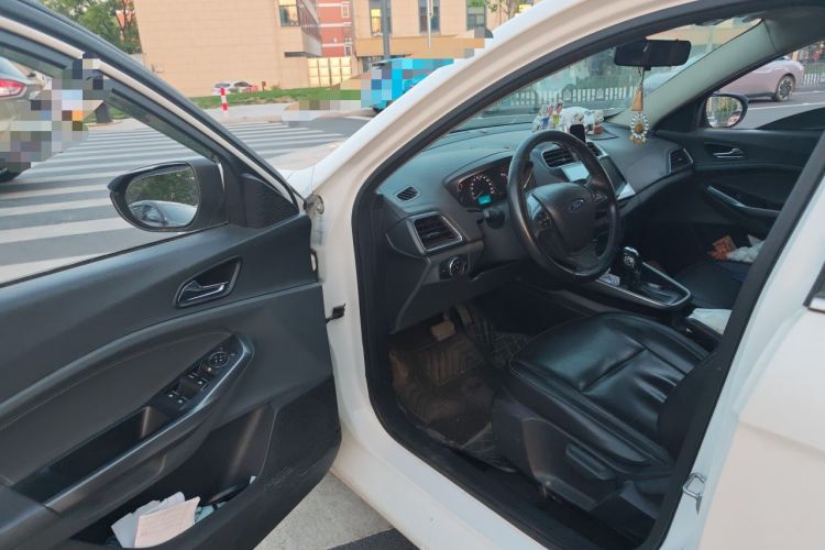 Used Ford Escort 2015 1.5L Automatic Fashion Model Driver Seat