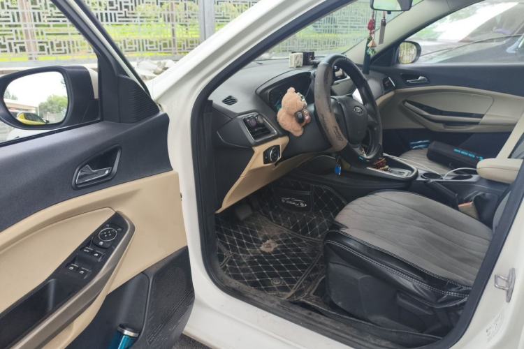 Used Ford Escort 2015 1.5L Automatic Comfort Edition Driver Seat