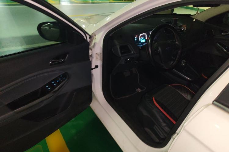 Used Ford Escort 2015 1.5L Automatic Fashion Model Driver Seat