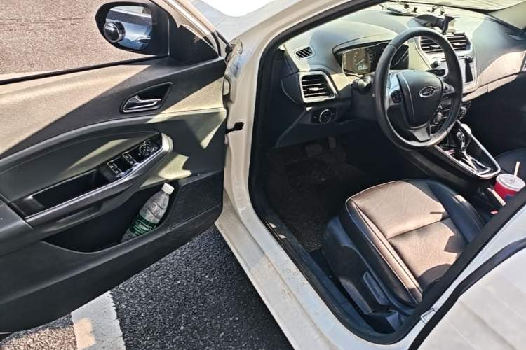 Used Ford Escort 2015 1.5L Automatic Fashion Model Driver Seat
