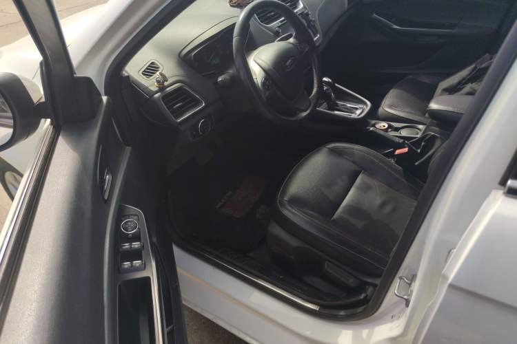 Used Ford Escort 2015 1.5L Automatic Fashion Model Driver Seat