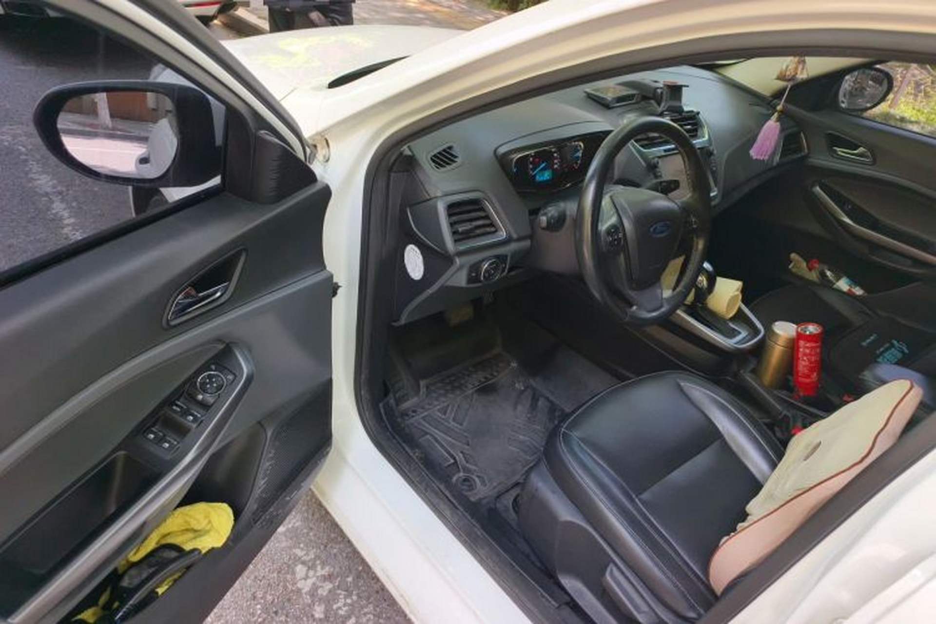 Used Ford Escort 2015 1.5L Automatic Fashion Model Driver Seat