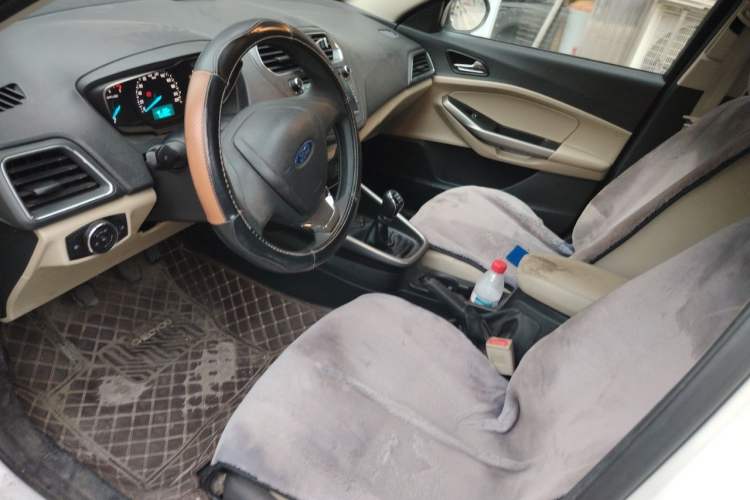 Used Ford Escort 2015 1.5L Manual Comfort Model Driver Seat