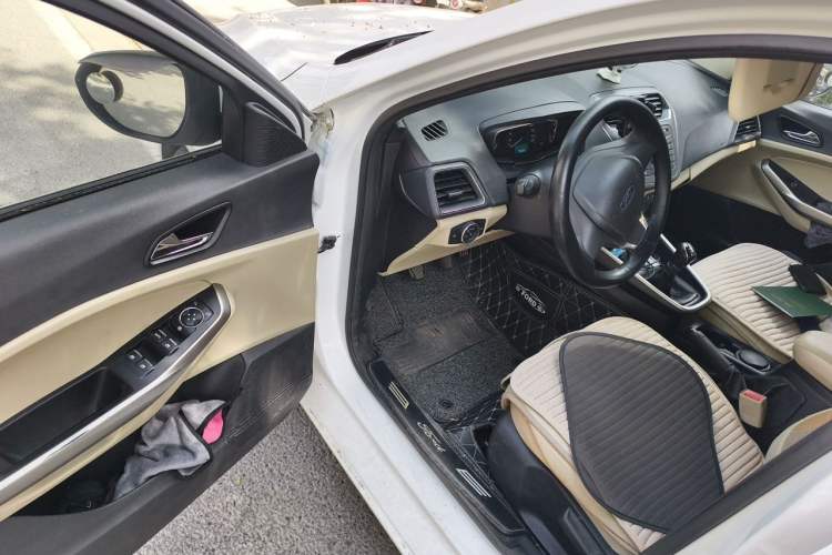 Used Ford Escort 2015 1.5L Manual Comfort Model Driver Seat